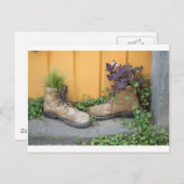 リサイクルされたブーツはよいプランターを作ります ポストカード (正面/裏面)