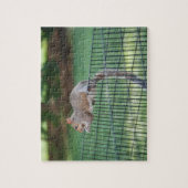 リスがおやつを食べているよ ジグソーパズル 8" x 10" 110ピース (縦)