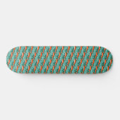 リスがクリスマスツリーの上で雪の中でジャンプする スケートボード (横)