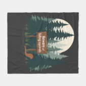 リスが倒れるTシャツに注意 フリースブランケット (正面(横))