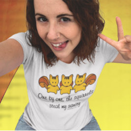 リスが僕の正気を取る Tシャツ