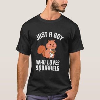 リスが大好きな少年 Tシャツ