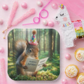 リスが誕生日カードを持つ ペーパープレート (パーティー)