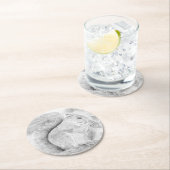 リスが軽食を食べる ラウンドペーパーコースター (インサイチュ)