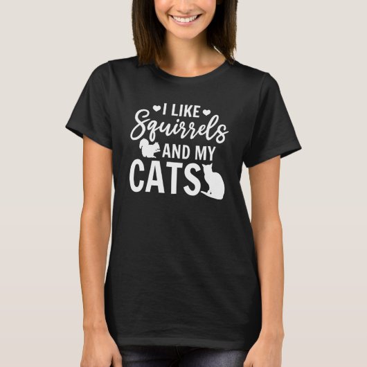 リスと猫が可愛いスクウェアが好き Tシャツ (正面)