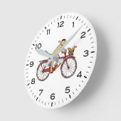リスと自転車に乗る犬 かわいいファンタジー ラウンド壁時計 (傾斜)