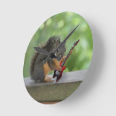 リスの遊エレキギター ラウンド壁時計 (傾斜)