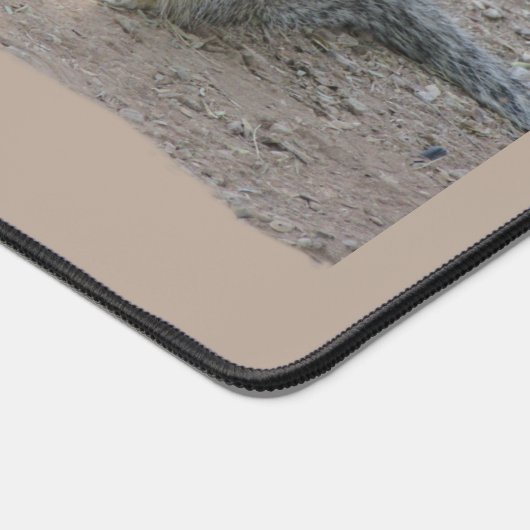 リスは私にスマイル灰色の森林動物を作る デスクマット (コーナー)