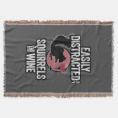 リスやワインに気を取られやすい スローブランケット (正面)