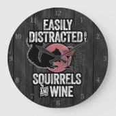 リスやワインに気を取られやすい ラージ壁時計 (正面)