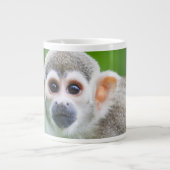 リスザルのクローズアップ ジャンボコーヒーマグカップ (正面)