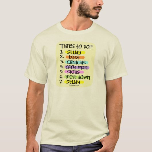 リストをする学生ナース Tシャツ (正面)