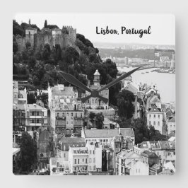 リスボンポルトガルの白黒スカイライン  スクエア壁時計
