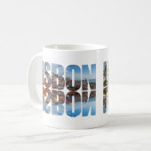 リスボン文字は反射と古い街並みを構成 コーヒーマグカップ (正面左)