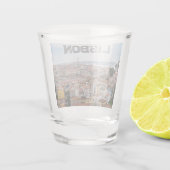 リスボン旧市街と4月25日の橋の景色 ショットグラス (裏面)