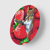 リス入りイチゴ天国 ラウンド壁時計 (傾斜)