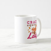 リス熱狂するレディ コーヒーマグカップ (正面右)