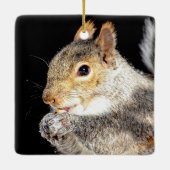 リス食べルの木の実 セラミックオーナメント (裏面)