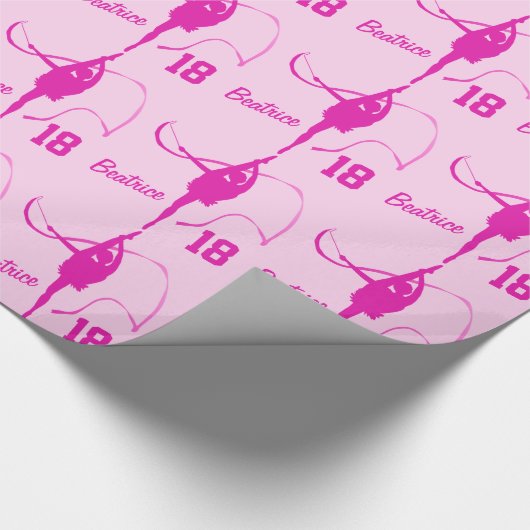 リズミカルな体操の名前をカスタムするの年齢の誕生日の覆い ラッピングペーパー (角)