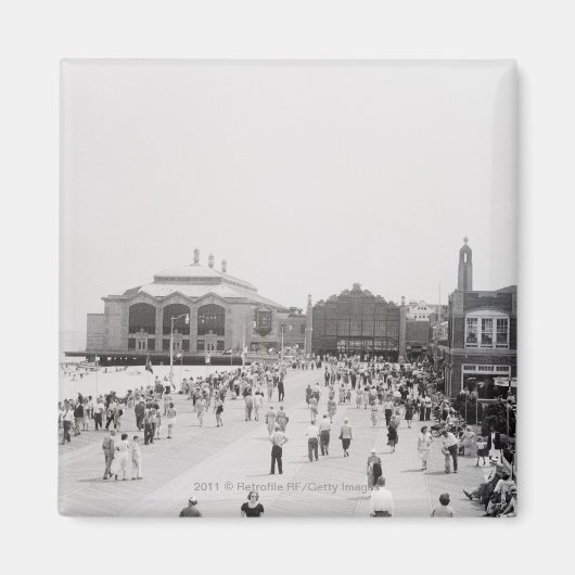 リゾート観光客オンエスプラネード マグネット (正面)