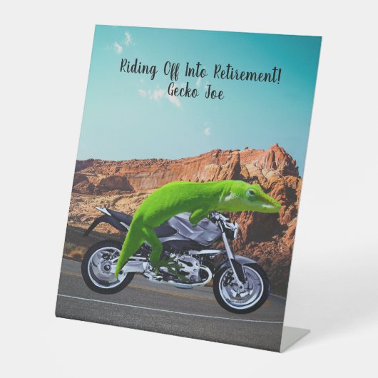 リタイアゲッコカスタムバイクに乗り出す 台座サイン (正面)