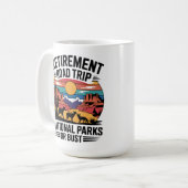 リタイアロードトリップナショナルパークスウェスタンスタイル コーヒーマグカップ (正面左)