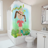 リタイルサファリハイキングの少女 シャワーカーテン (インサイチュ)