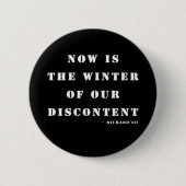 リチャード34 缶バッジ (正面)