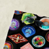 リックとモルティ™ |外部空間パッチパターン ビーチタオル (インサイチュ)