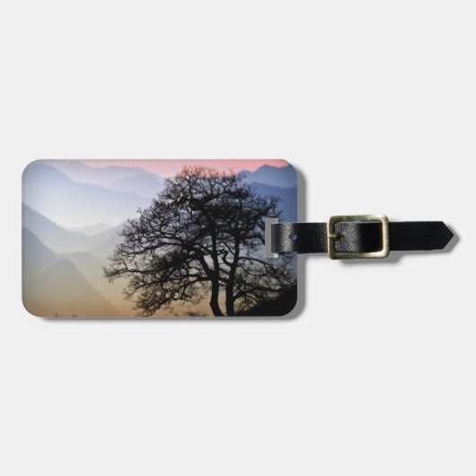 リッジの青いパークウェイからの煙山の日没 ラゲッジタグ (正面横)