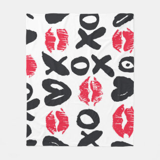 リップスティックキスハートシームレスな背景 フリースブランケット