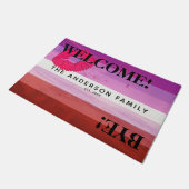 リップスティックレズビアン国旗のビーチパーソナライズされた歓迎 ドアマット (アングル)