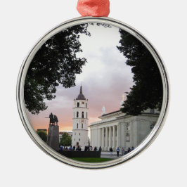 リトアニアのヴィリニュスにあるカテドラル広場 – - メタルオーナメント