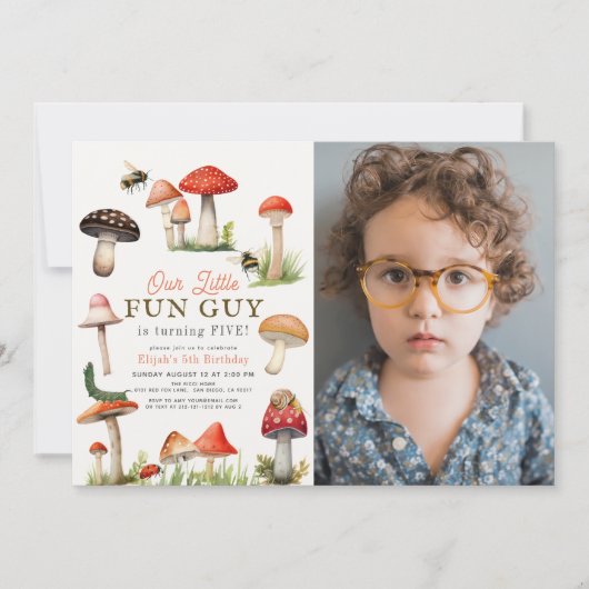 リトルおもしろいガイきのこビーボーイフォト誕生日 招待状 (正面)