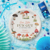 リトルおもしろいガイきのこビーボーイ誕生日 ペーパープレート (パーティー)
