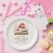リトルおもしろいガイきのこフローラボーイ誕生日 ペーパープレート (パーティー)