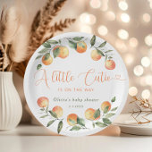 リトルかわいこちゃんは赤ちゃんシャワーの途中にある ペーパープレート