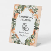 リトルかわいこちゃんをテーマにしたサニタイジングステーション赤ちゃんシャワー 台座サイン (正面)