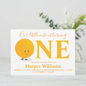 リトルかわいこちゃんオレンジファースト誕生日招待状 招待状 (スタンド正面)