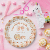 リトルかわいこちゃんパイが1歳の誕生日を回している ペーパープレート (パーティー)