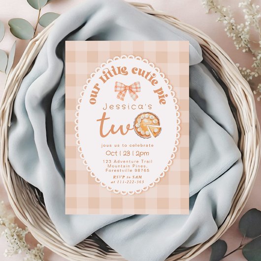 リトルかわいこちゃんパイは2歳の誕生日パーティー 招待状