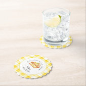 リトルかわいこちゃんパイ黄色いギンガムプレイドベビーシャワー ペーパーコースター (インサイチュ)