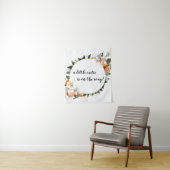 リトルかわいこちゃん背景少しかわいこちゃんが進んでいる タペストリー (インサイチュ)