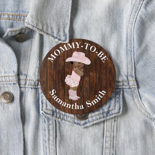 リトルオウム女性のカーボーイウェスタンベイビーシャワーママになる 缶バッジ (インサイチュ)