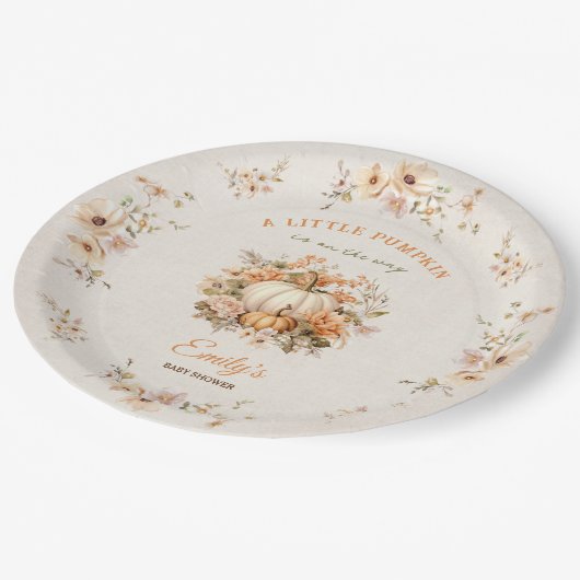 リトルカボチャはパステルベビーシャワーの途中にある ペーパープレート (アングル)