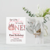 リトルカンプキンパステルピンク秋1st誕生日 招待状 (スタンド正面)