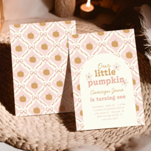 リトルカンプキンピンク名門私立校風のコケット1歳の誕生日 招待状