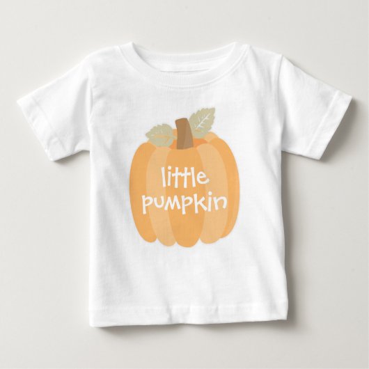 リトルカンプキン秋ハロウィーンまたは誕生日ベビー ベビーTシャツ (正面)