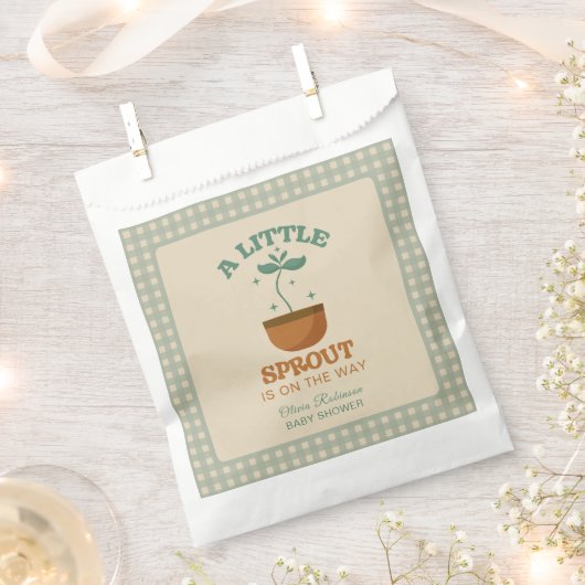 リトルスプラウツガーデンパーティーベビーシャワー フェイバーバッグ (クリップ留めされた状態)