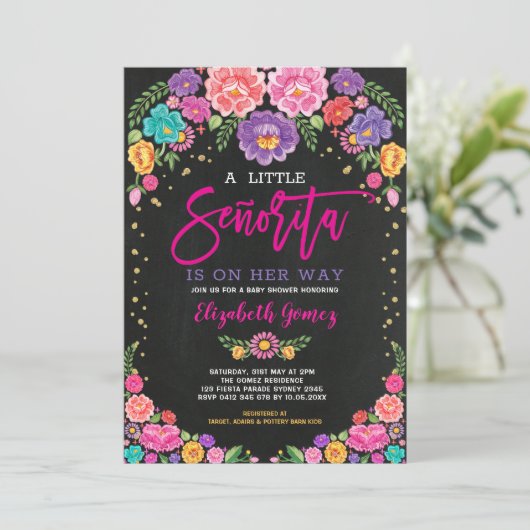 リトルセノリタフローラフィエスタガールベビーシャワー 招待状 (スタンド正面)